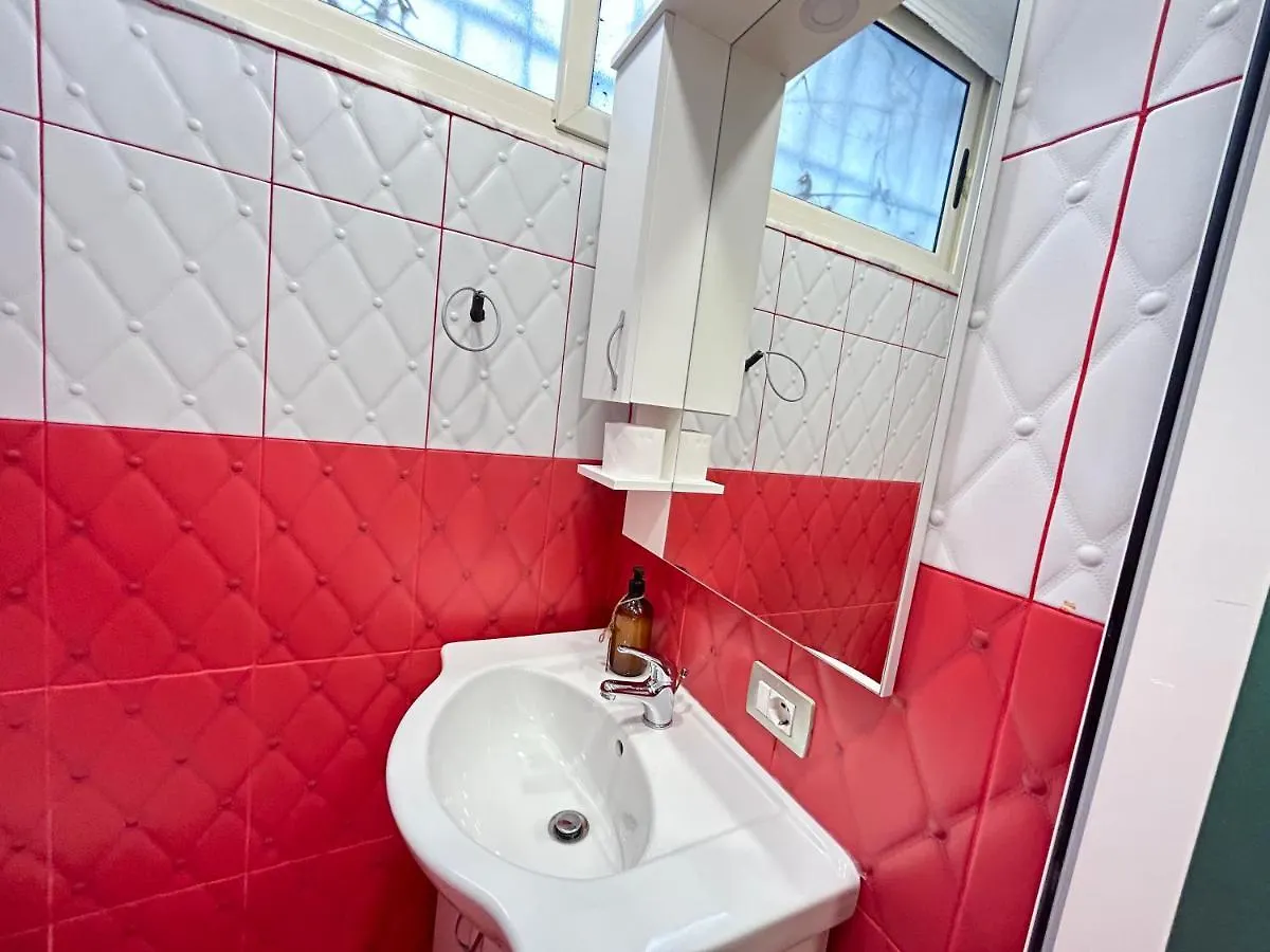 Tirana Inn Hotel 3*,
